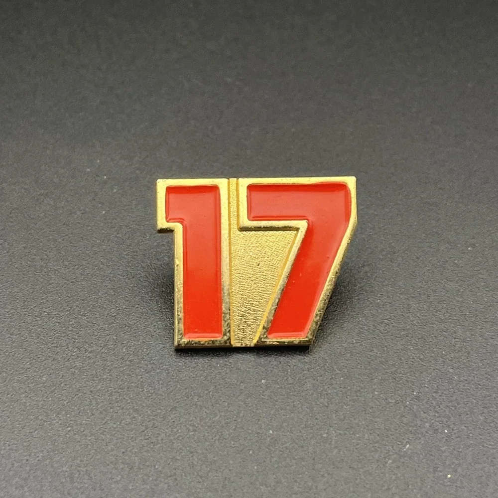 Darrell Waltrip #17 NASCAR Superflo Racing Sponsor Lapel‎ Hat Pin